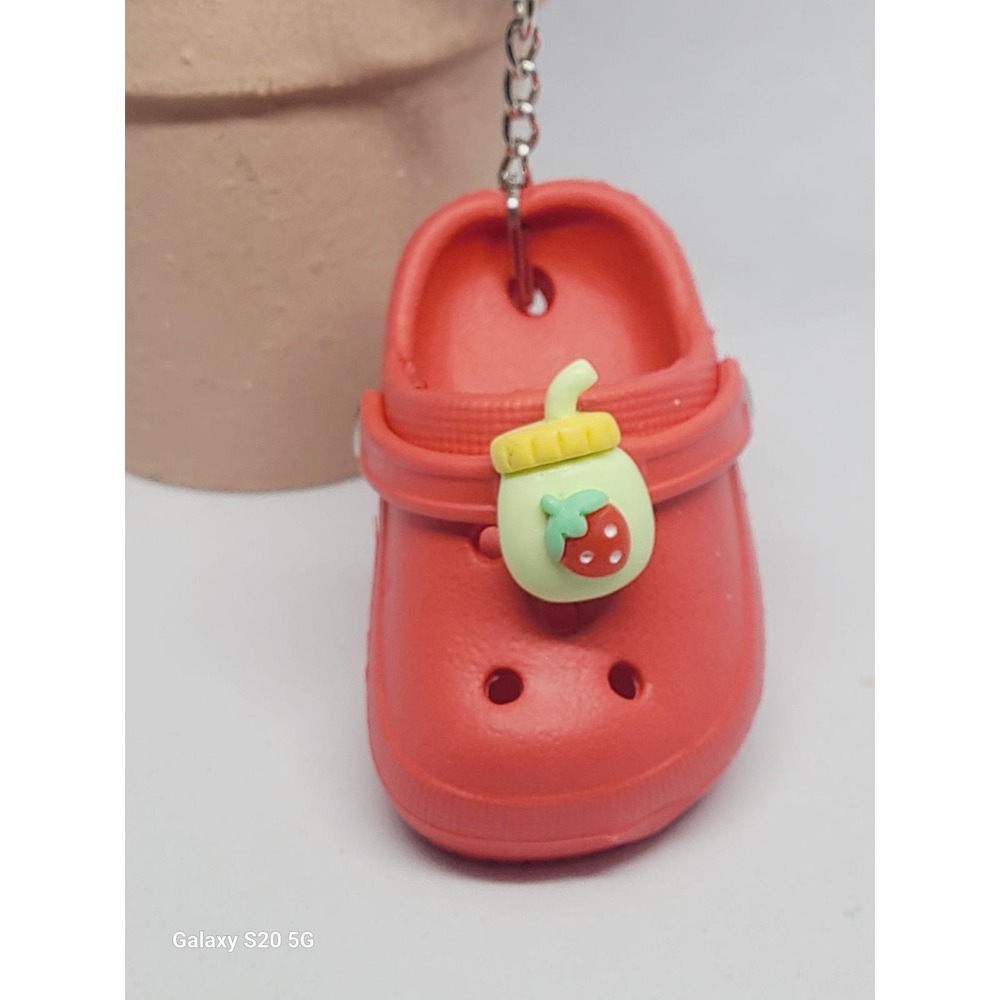 Handmade Cute Strawberry Shoe Keychain‎ Charm Red Croc Style Bag Accessory